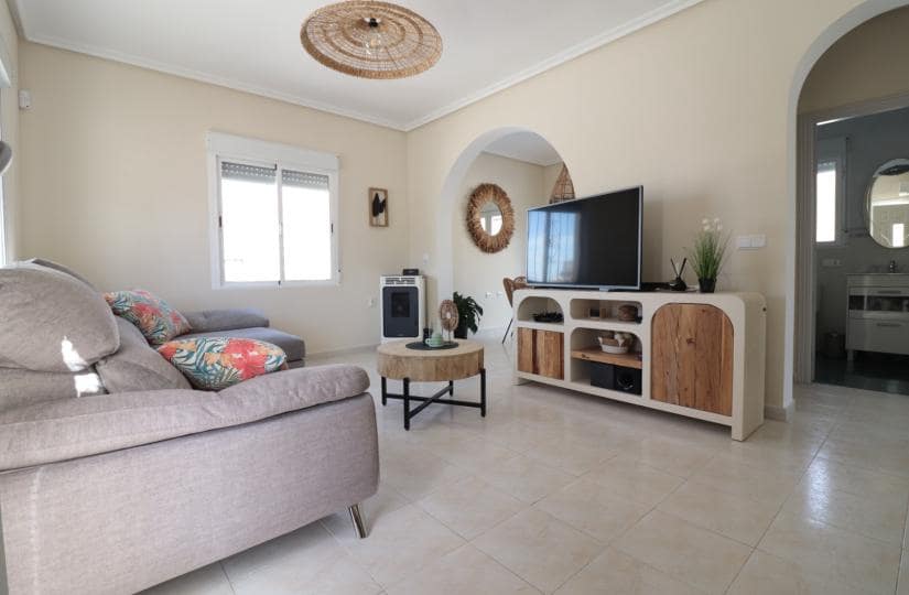 2 bedroom Villa for sale in Rojales with pool garage - € 285,000 (Ref: 9429103)