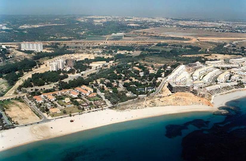 4 bedroom Villa for sale in Dehesa de Campoamor with pool - € 3,600,000 (Ref: 9430392)