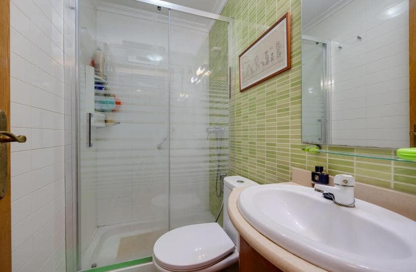 4 sovrum Hus till salu i Playa Flamenca med pool garage - 225 000 € (Ref: 9430440)