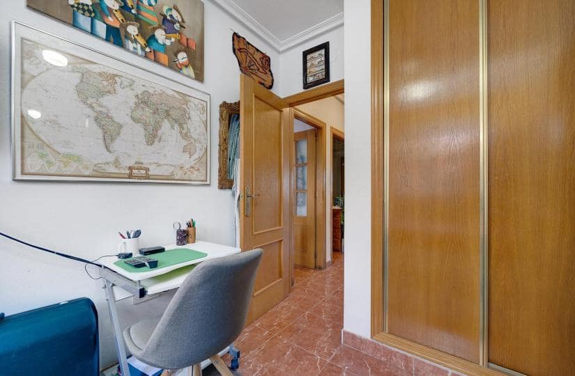 4 sovrum Hus till salu i Playa Flamenca med pool garage - 225 000 € (Ref: 9430440)