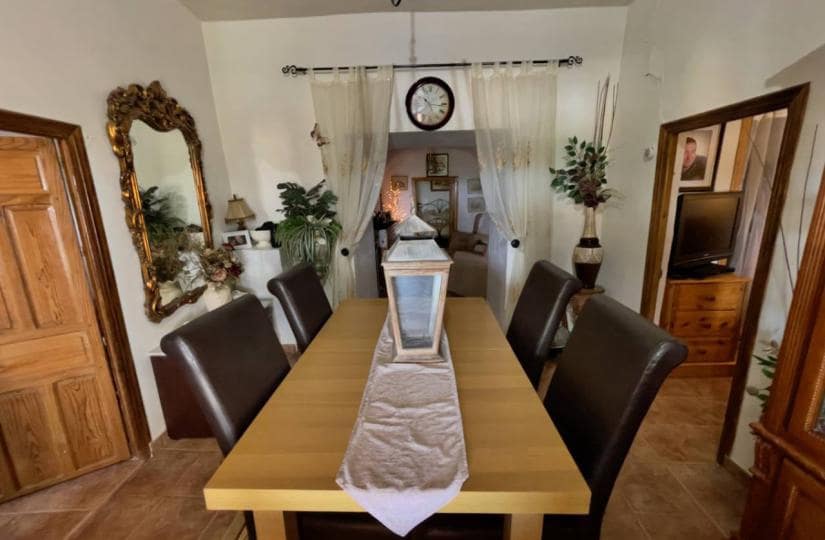 4 slaapkamer Finca/Landhuis te koop in Orihuela met zwembad garage - € 199.995 (Ref: 9430457)