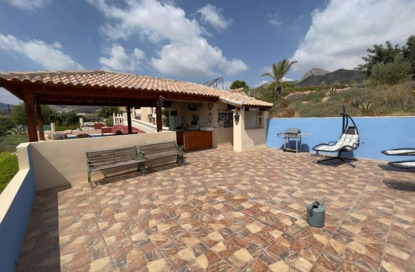 4 slaapkamer Finca/Landhuis te koop in Orihuela met zwembad garage - € 199.995 (Ref: 9430457)