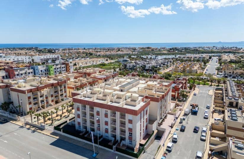 2 sovrum Lägenhet till salu i Orihuela Costa med pool - 189 500 € (Ref: 9430463)