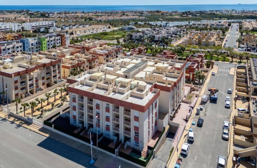 2 sovrum Lägenhet till salu i Orihuela Costa med pool - 189 500 € (Ref: 9430463)