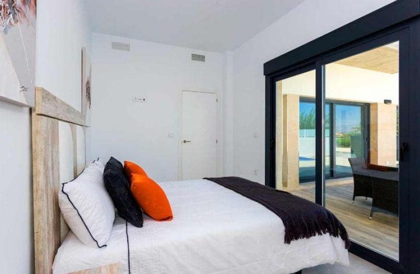 3 bedroom Villa for sale in Daya Nueva with pool - € 365,000 (Ref: 9430467)