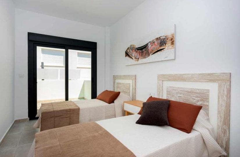 3 bedroom Villa for sale in Daya Nueva with pool - € 365,000 (Ref: 9430467)