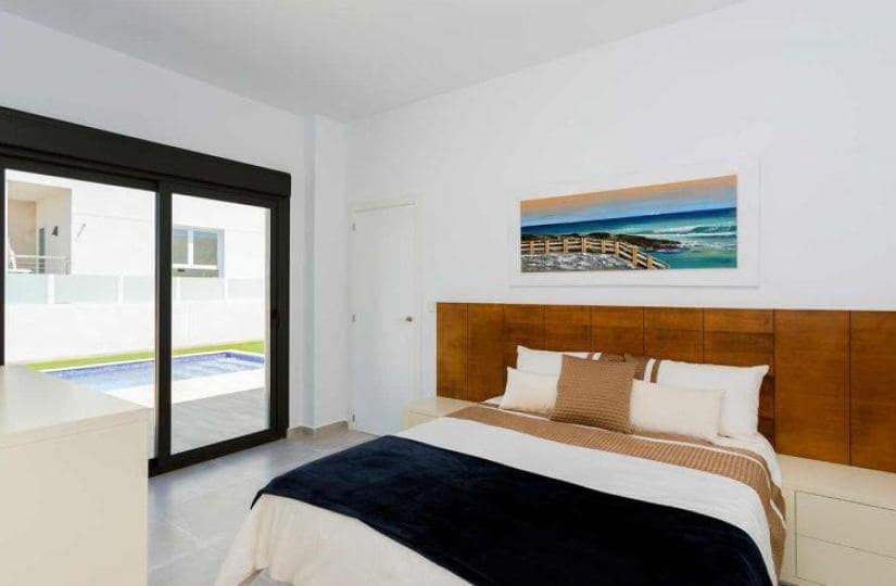 3 bedroom Villa for sale in Daya Nueva with pool - € 365,000 (Ref: 9430467)