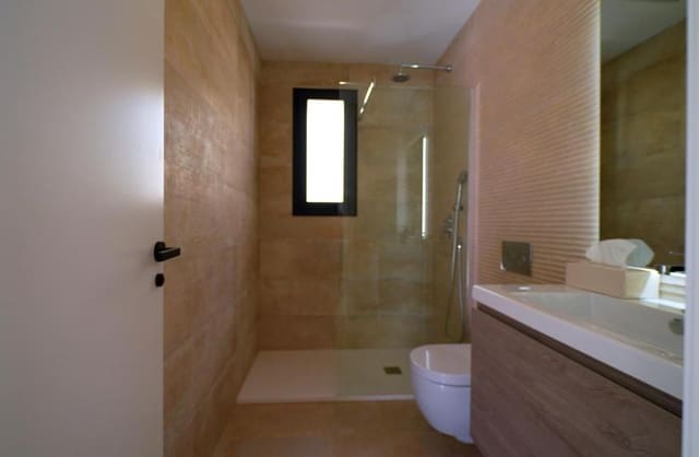 3 slaapkamer Villa te koop in La Florida, Orihuela met zwembad - € 509.000 (Ref: 9430476)