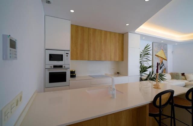 3 slaapkamer Villa te koop in La Florida, Orihuela met zwembad - € 509.000 (Ref: 9430476)