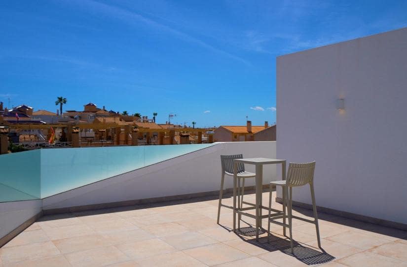 3 slaapkamer Villa te koop in Orihuela Costa met zwembad - € 509.000 (Ref: 9430476)