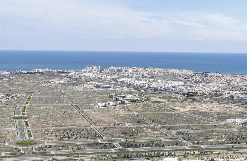 3 camera da letto Villetta Bifamiliare in vendita in Torrevieja con piscina - 559.000 € (Rif: 9430488)