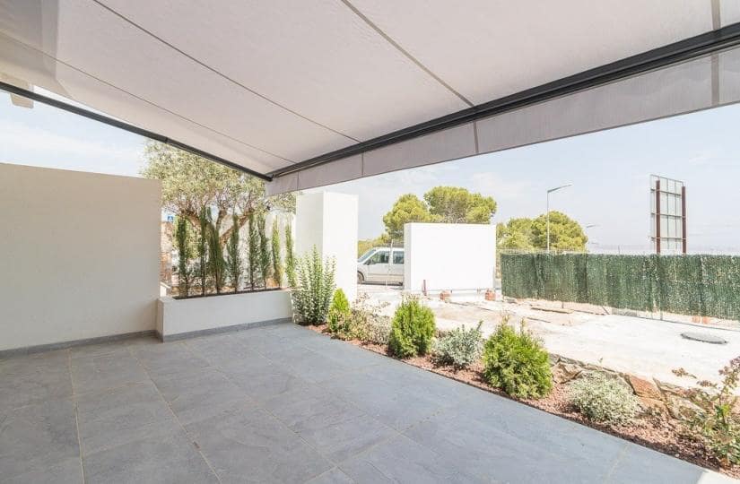 3 sovrum Lägenhet till salu i Torrevieja med pool - 279 900 € (Ref: 9430492)