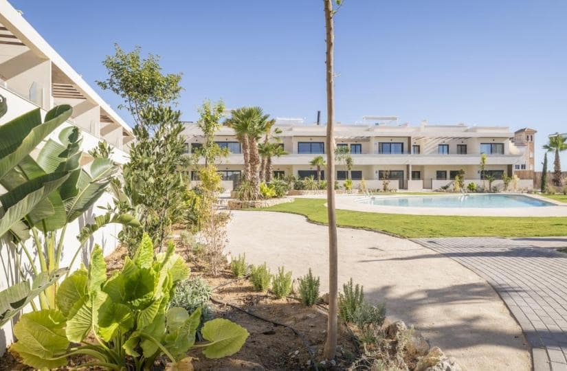 2 sovrum Lägenhet till salu i Torrevieja med pool - 380 000 € (Ref: 9430495)