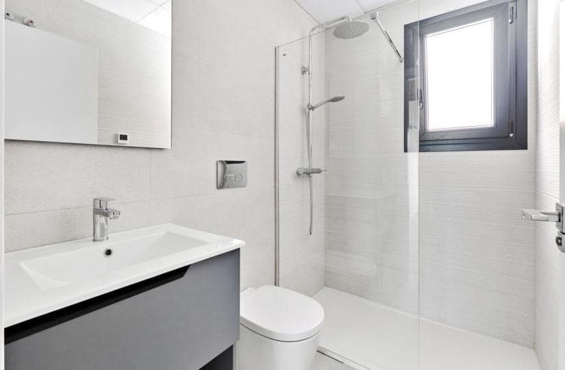 2 slaapkamer Appartement te koop in Torrevieja met zwembad - € 360.000 (Ref: 9430496)