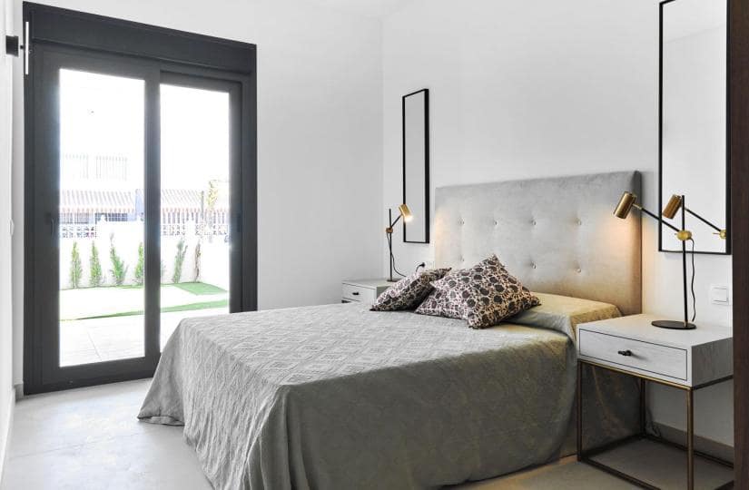 2 slaapkamer Appartement te koop in Torrevieja met zwembad - € 360.000 (Ref: 9430496)