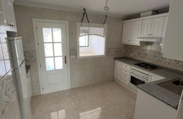 2 soveværelse Lejlighed til salg i Dehesa de Campoamor, Orihuela med swimmingpool - € 238.000 (Ref: 9430508)