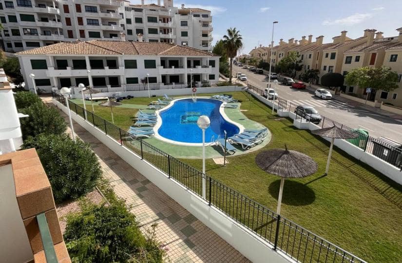 2 bedroom Apartment for sale in Dehesa de Campoamor with pool - € 238,000 (Ref: 9430508)