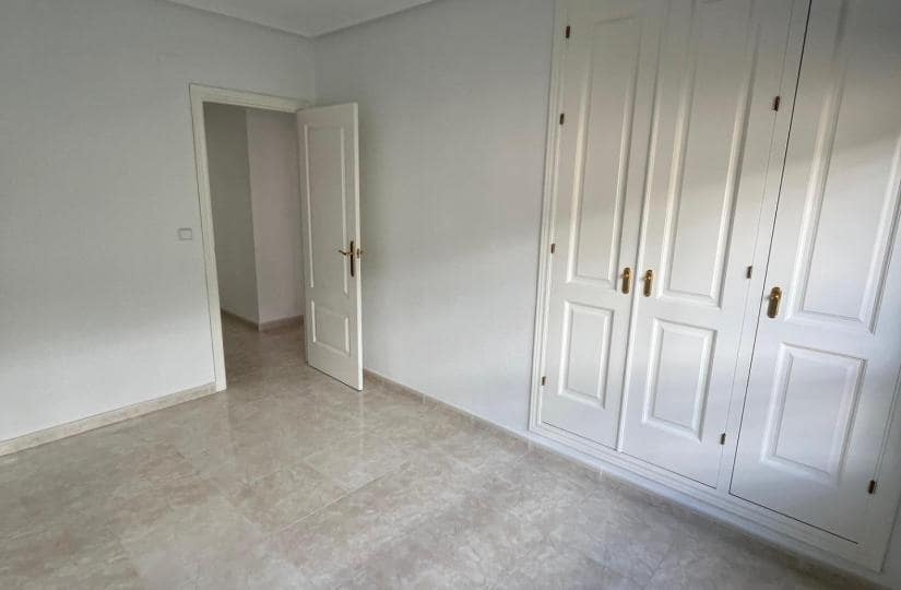 2 bedroom Apartment for sale in Dehesa de Campoamor with pool - € 212,350 (Ref: 9430509)