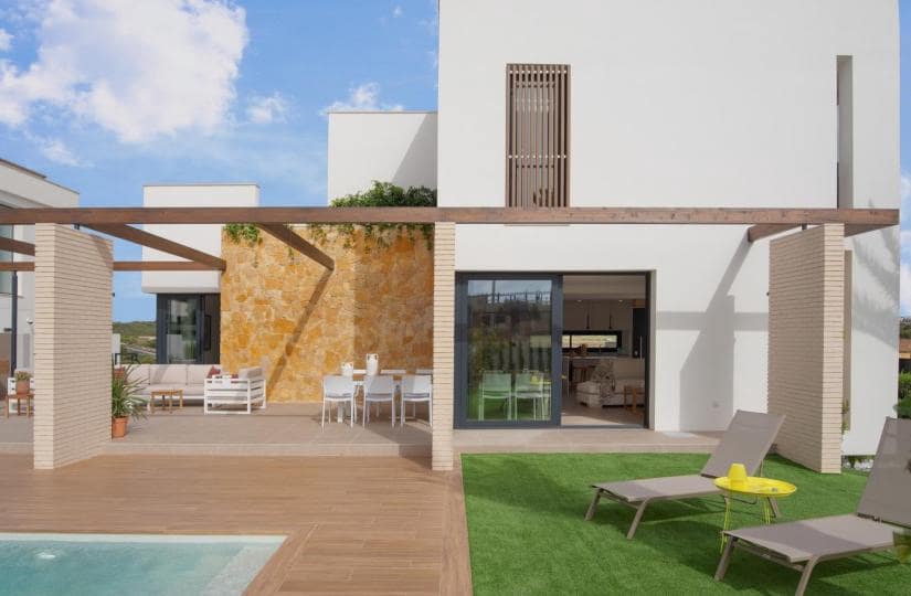 4 bedroom Villa for sale in Dehesa de Campoamor with pool - € 1,160,000 (Ref: 9430519)