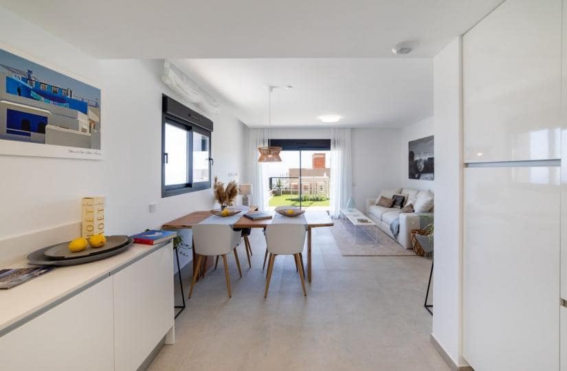 3 bedroom Apartment for sale in Santa Pola with pool - € 405,000 (Ref: 9430537)