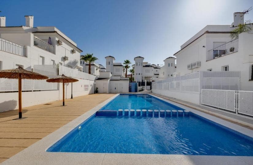3 bedroom Villa for sale in San Fulgencio with pool - € 275,000 (Ref: 9430538)