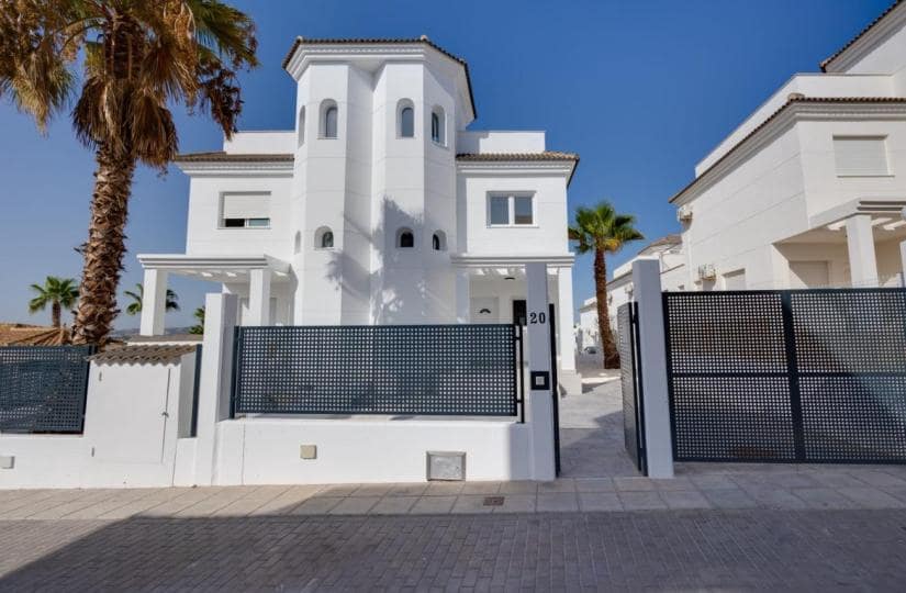 2 bedroom Villa for sale in San Fulgencio with pool - € 280,000 (Ref: 9430539)