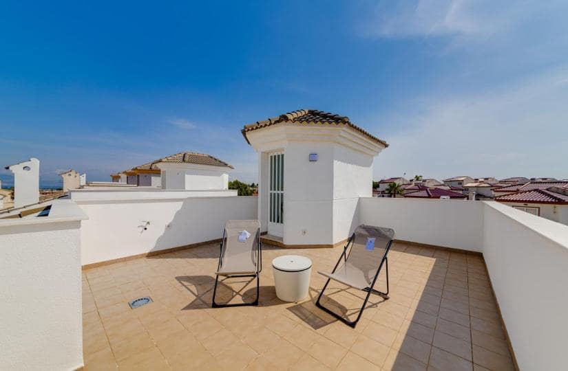 2 bedroom Villa for sale in San Fulgencio with pool - € 280,000 (Ref: 9430539)