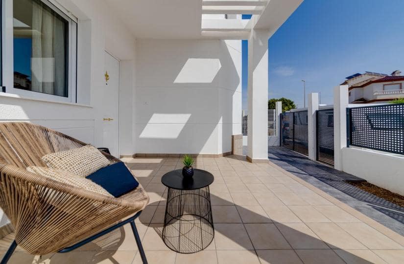 2 bedroom Villa for sale in San Fulgencio with pool - € 280,000 (Ref: 9430539)