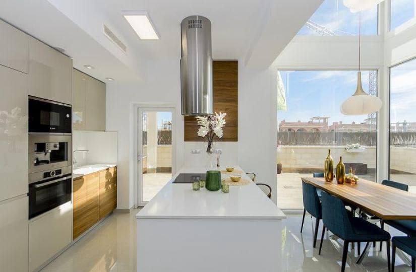 3 bedroom Villa for sale in Rojales with pool - € 650,000 (Ref: 9430575)