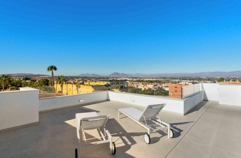 3 bedroom Villa for sale in Rojales with pool - € 567,000 (Ref: 9430576)