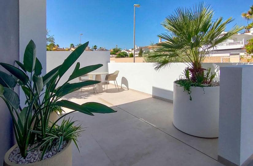 5 bedroom Villa for sale in Rojales with pool - € 699,750 (Ref: 9430584)