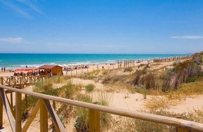 3 bedroom Villa for sale in Benijofar with pool - € 488,000 (Ref: 9430592)