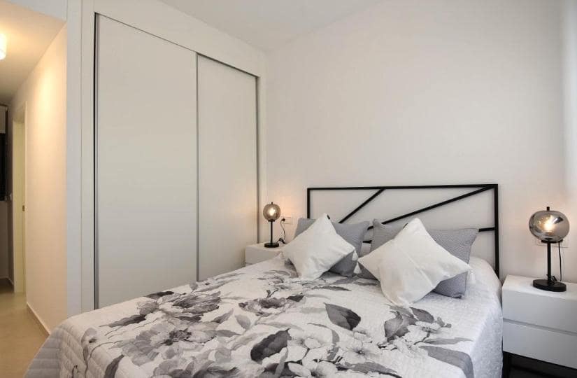 2 bedroom Apartment for sale in San Miguel de Salinas with pool - € 245,000 (Ref: 9430621)