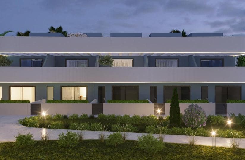 3 bedroom Townhouse for sale in Guardamar del Segura with pool - € 459,000 (Ref: 9430658)