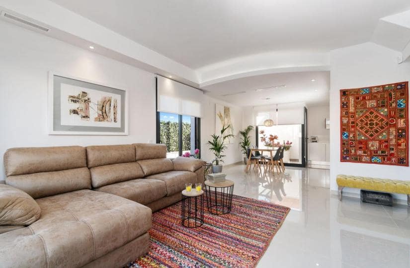 3 bedroom Villa for sale in Los Montesinos with pool - € 519,000 (Ref: 9430669)