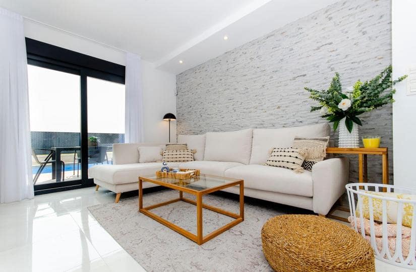 3 slaapkamer Villa te koop in Orihuela Costa met zwembad - € 395.000 (Ref: 9430678)