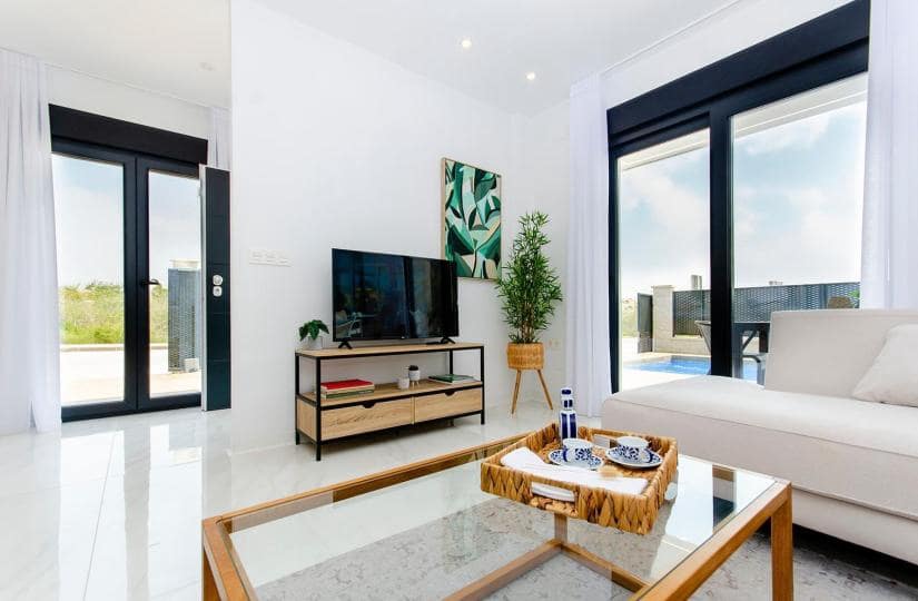 3 slaapkamer Villa te koop in Orihuela Costa met zwembad - € 395.000 (Ref: 9430678)