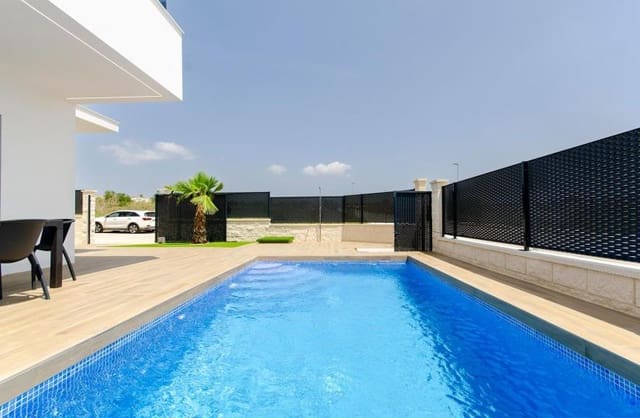 3 slaapkamer Villa te koop in Orihuela Costa, Orihuela met zwembad - € 395.000 (Ref: 9430678)