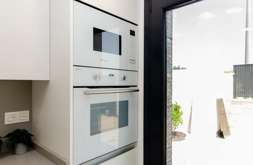 3 slaapkamer Villa te koop in Orihuela Costa met zwembad - € 395.000 (Ref: 9430678)