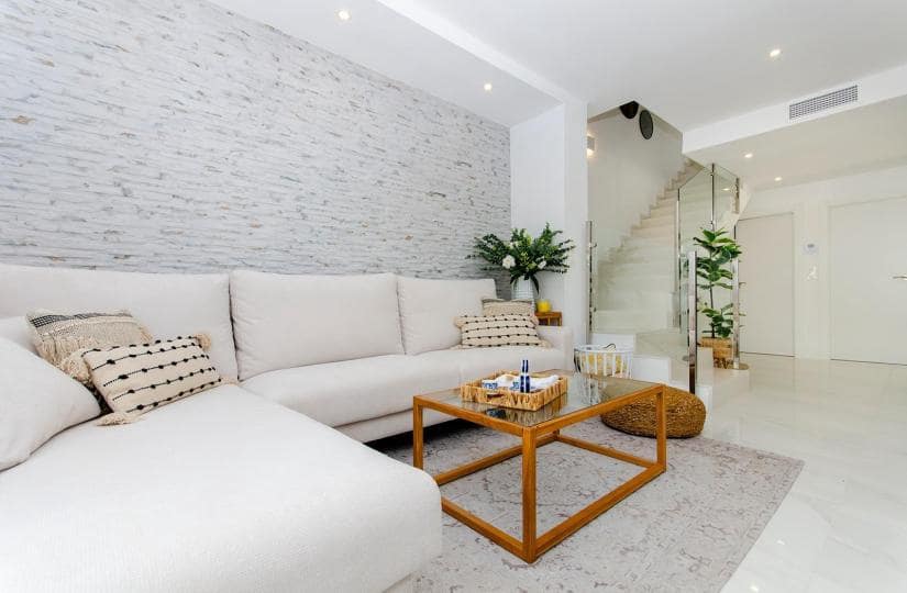 3 slaapkamer Villa te koop in Orihuela Costa met zwembad - € 395.000 (Ref: 9430678)