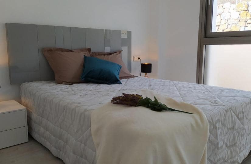 3 slaapkamer Villa te koop in Orihuela Costa met zwembad - € 669.900 (Ref: 9430686)