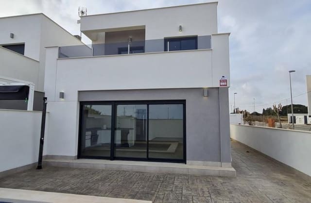 3 slaapkamer Villa te koop in Villamartin, Orihuela met zwembad - € 489.900 (Ref: 9430689)