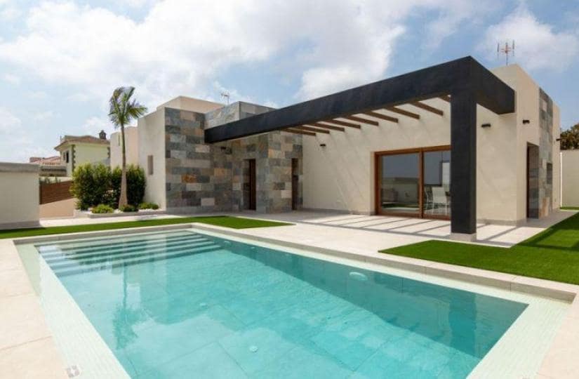 3 bedroom Villa for sale in Orihuela Costa with pool - € 750,000 (Ref: 9430691)