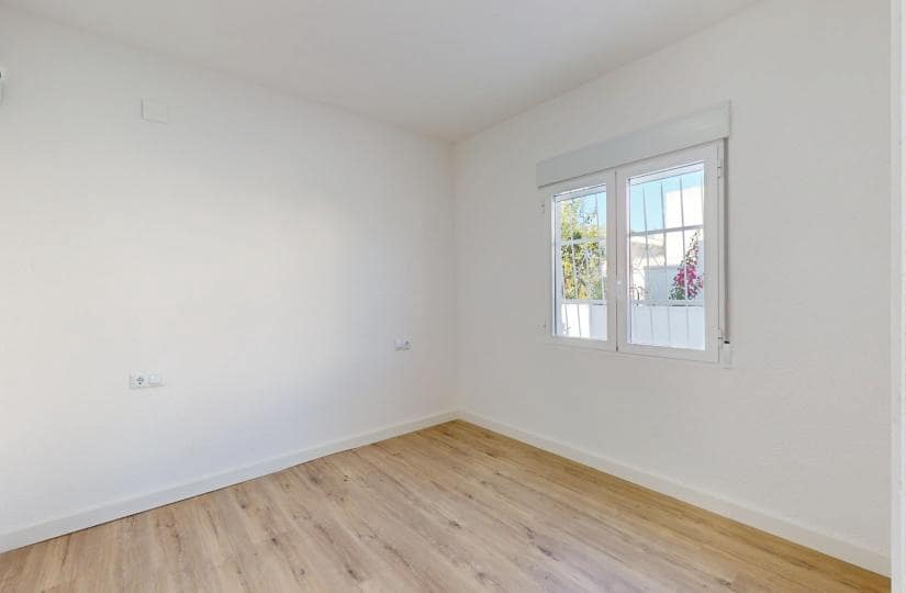 2 bedroom Bungalow for sale in Villamartin - € 199,000 (Ref: 9432829)