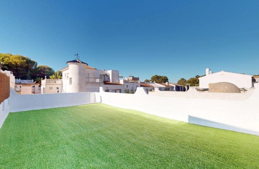 2 bedroom Bungalow for sale in Villamartin - € 199,000 (Ref: 9432829)