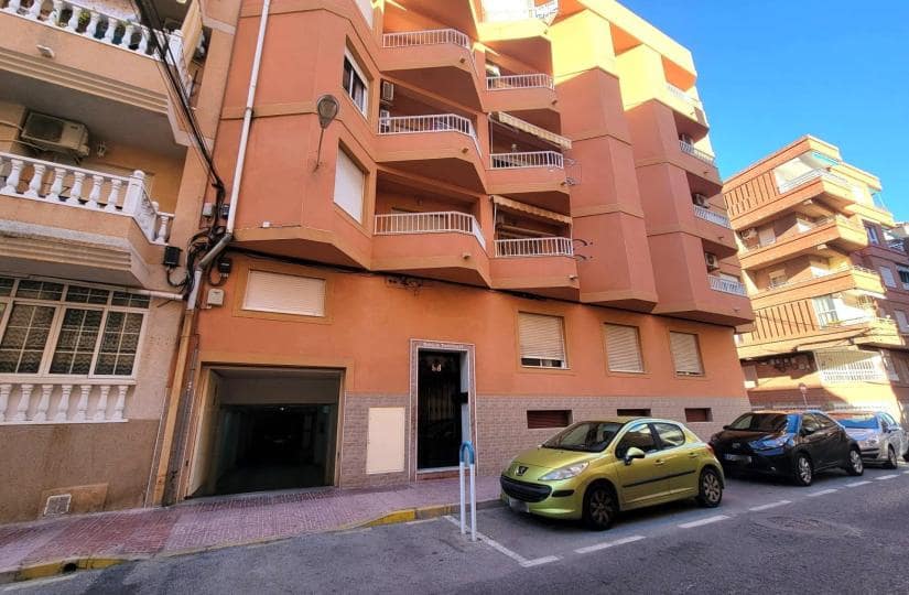 3 sovrum Takvåning till salu i Torrevieja - 189 000 € (Ref: 9436907)