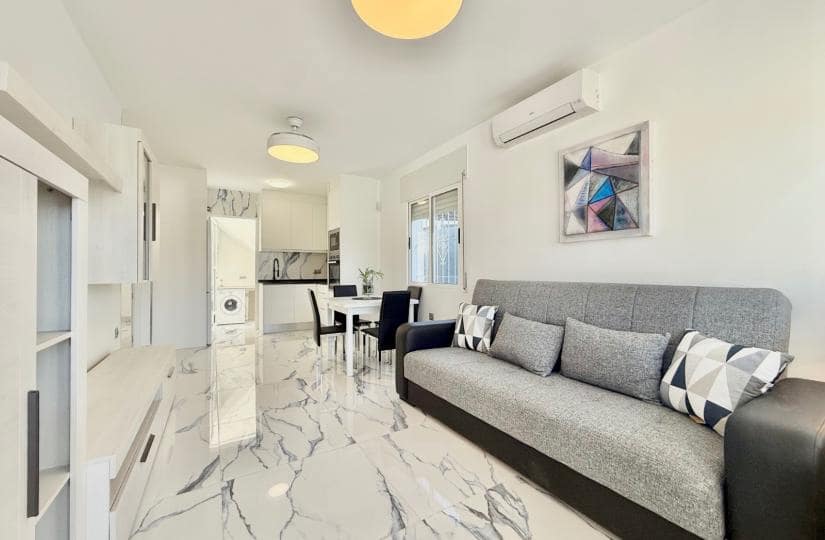 Pareado de 2 habitaciones en El Chaparral en venta con piscina garaje - 177.000 € (Ref: 9438977)