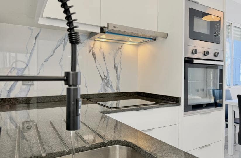 Pareado de 2 habitaciones en El Chaparral en venta con piscina garaje - 177.000 € (Ref: 9438977)