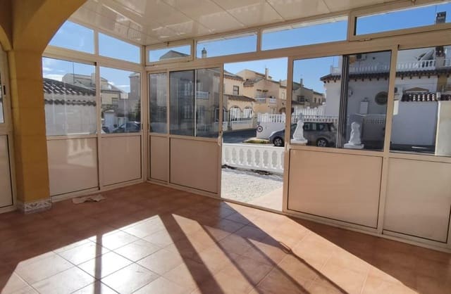 2 makuuhuone Paritalo myytävänä paikassa Los Balcones - Los Altos, Orihuela mukana uima-altaan 
autotalli - 210 000 € (Ref: 9439044)