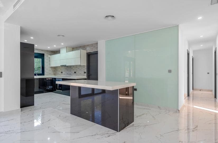 4 bedroom Villa for sale in Dehesa de Campoamor with pool garage - € 985,000 (Ref: 9441322)